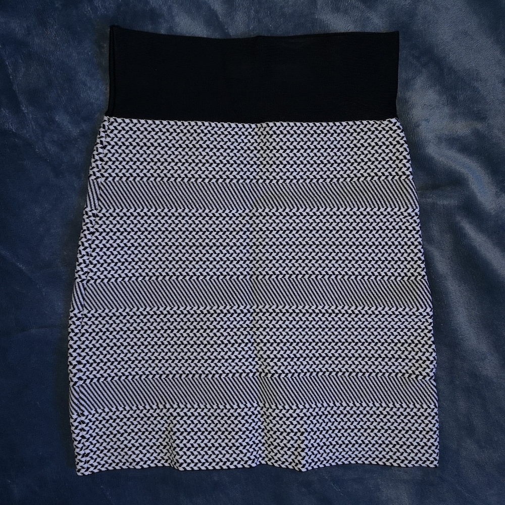 BCBG skirt